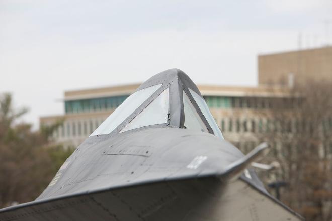 在 51 區試飛的 A-12 OXCART，美國空軍 SR-71「黑鳥」偵察機的前身。